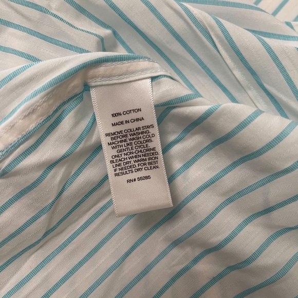 Limited Edition Express Fitted Button Up - Picture 3 of 4